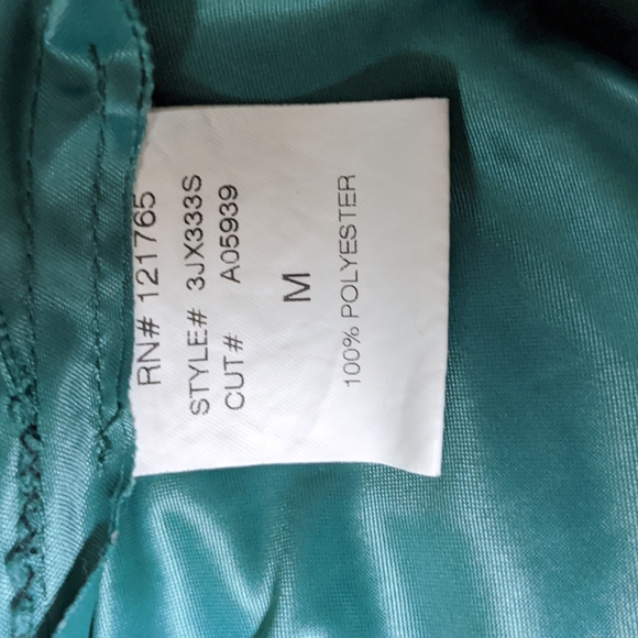 Symmetry Top - Picture 8 of 8